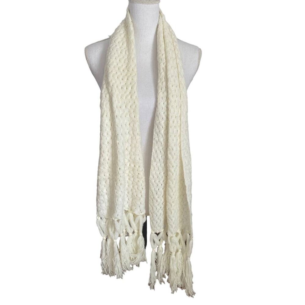 Vintage Ivory White Grannycore Knitted Long Scarf‎ Wrap With Fringe Ends 60 X 19